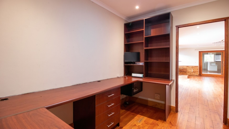 6 Bedroom Property for Sale in Tre Donne Estate Western Cape